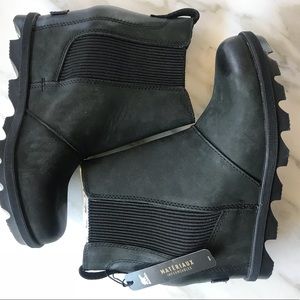 Joan of Arctic Wedge II Chelsea